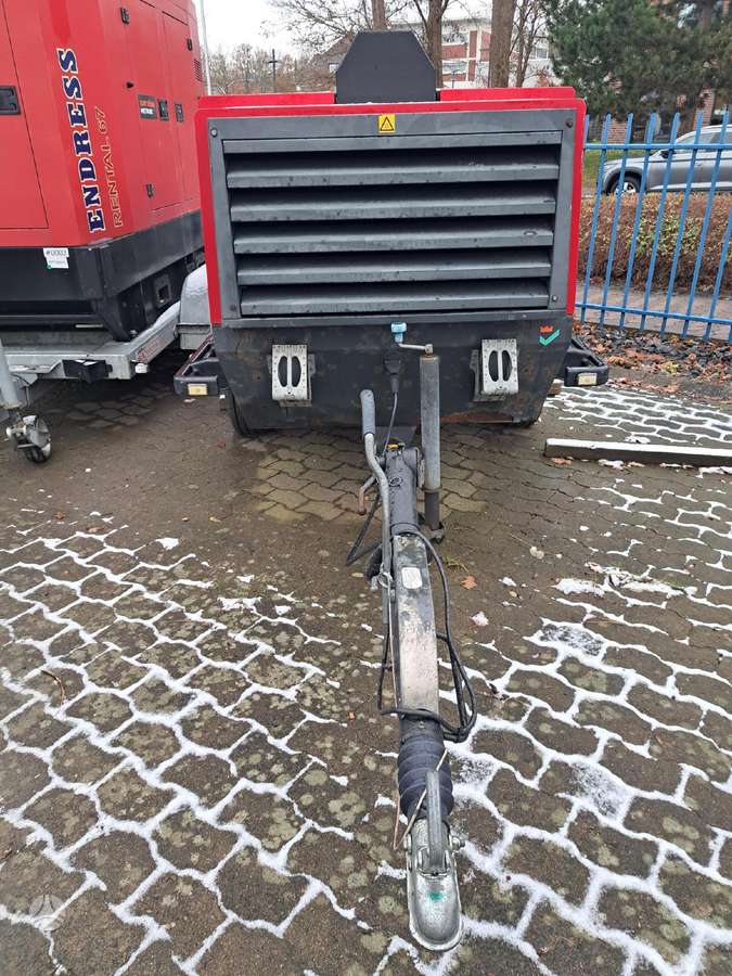 Chicago Pneumatic CPS 11-12, kompresoriai