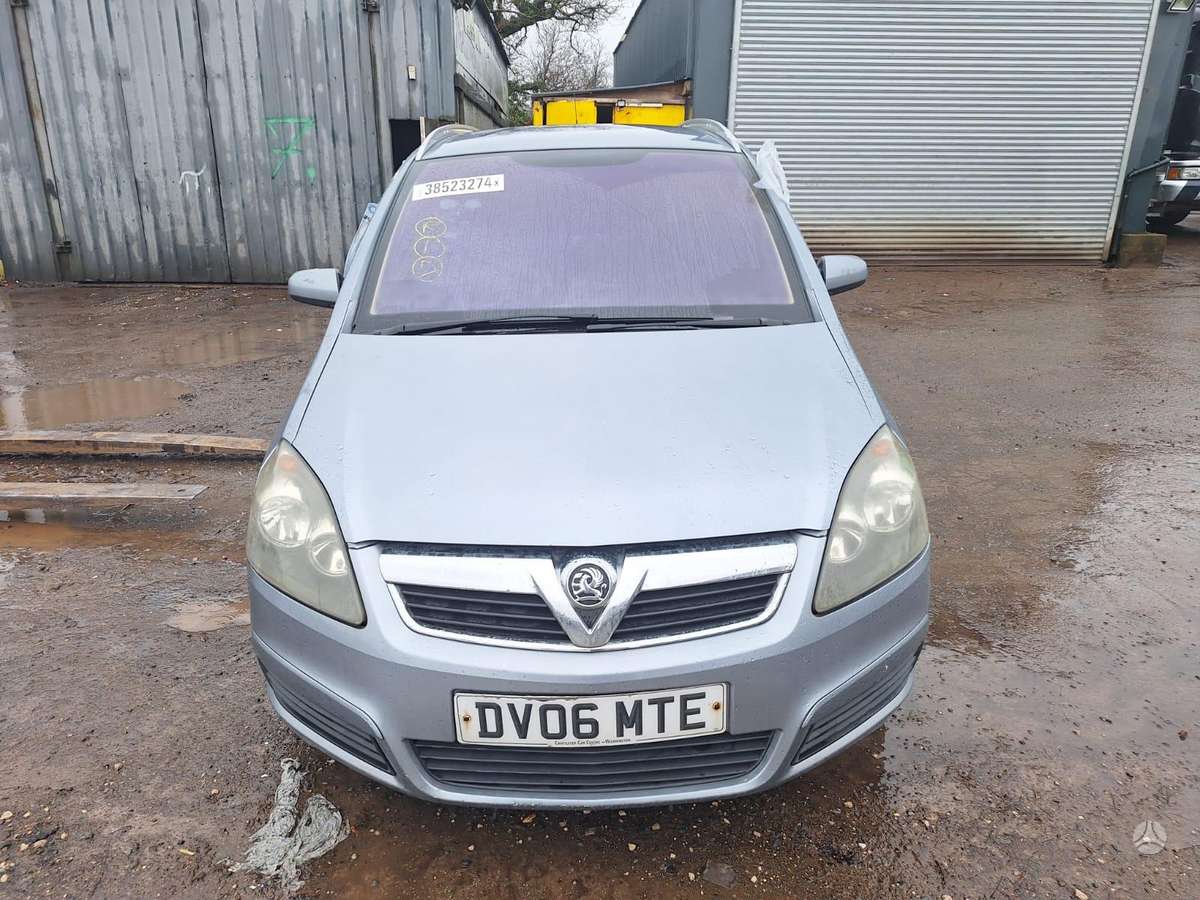Opel Zafira по частям