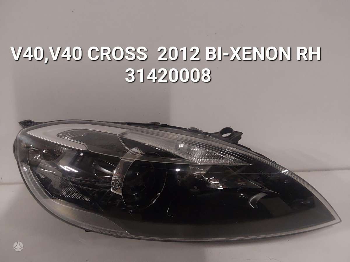 Volvo V40 Cross Country dalimis