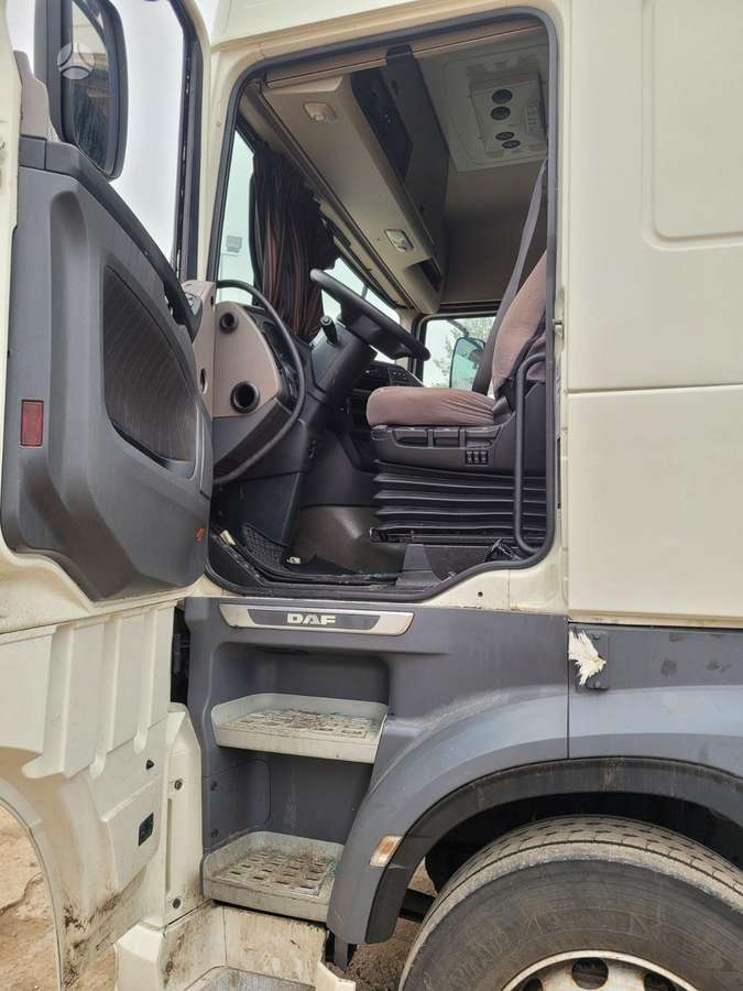 DAF XF 480FT, vilcējs