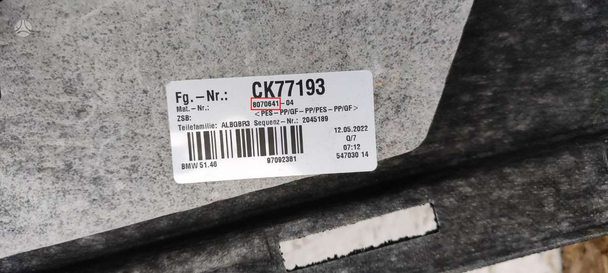 BMW 8 serija, 8070641, Cen13268