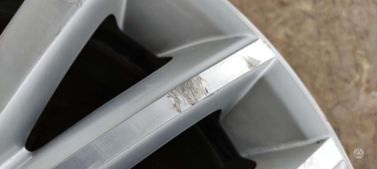 Volkswagen Jetta, 5C0601025, Cen13353