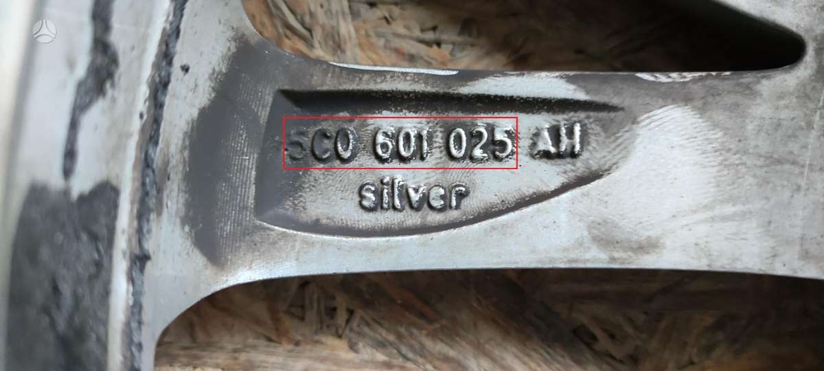 Volkswagen Jetta, 5C0601025, Cen13353