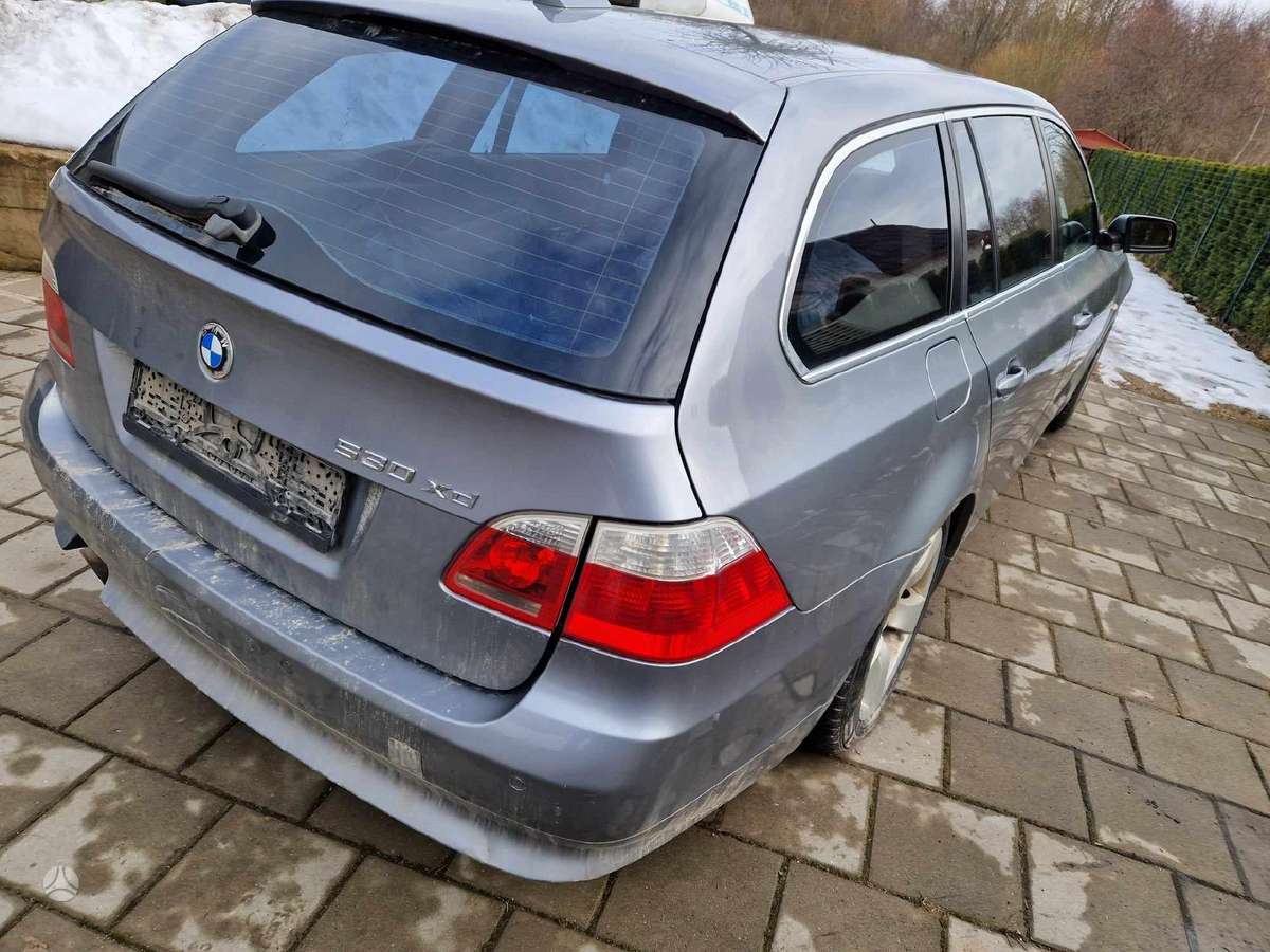 BMW 530