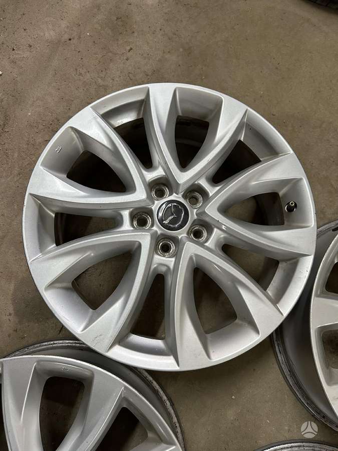 Mazda, vieglmetāla, R19