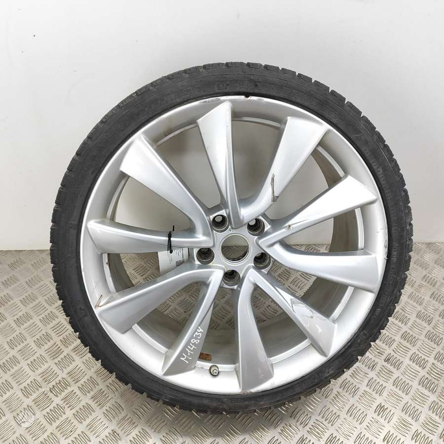 TESLA MODEL 3, lengvojo lydinio, R20