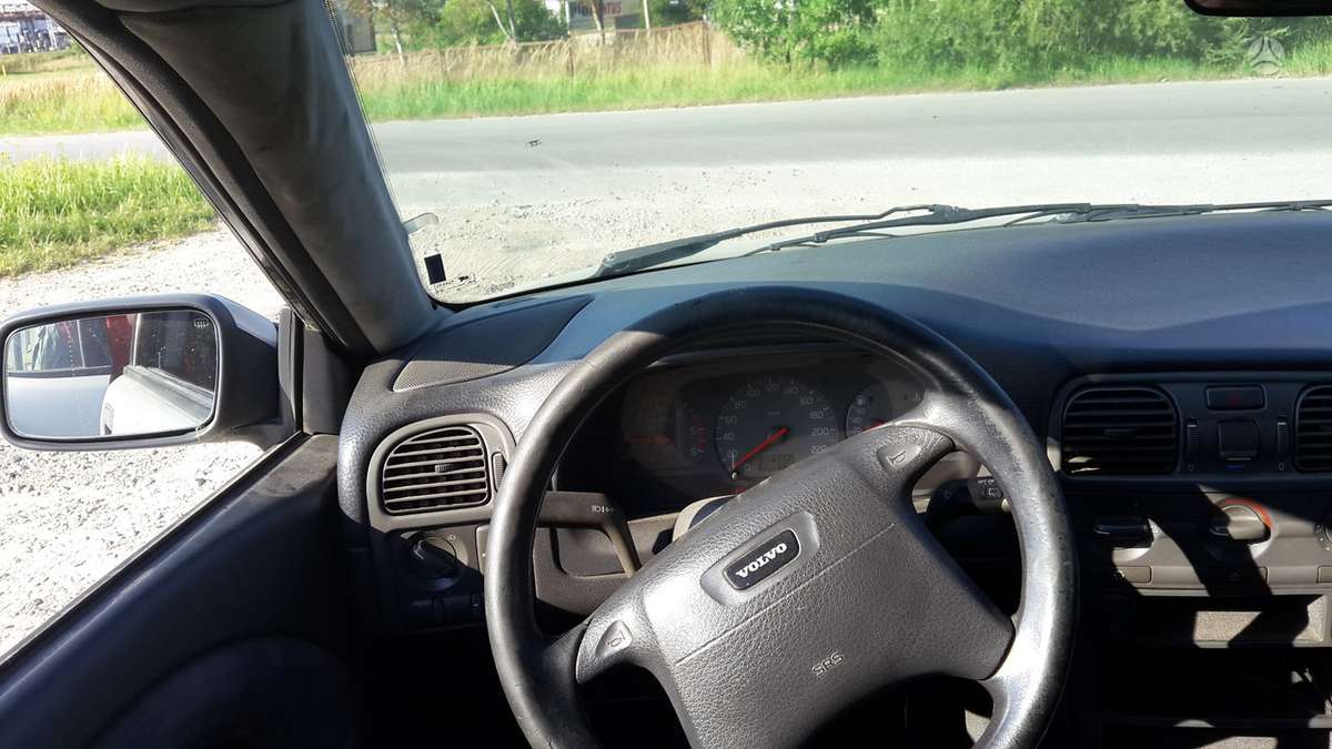 Volvo V40, kablys