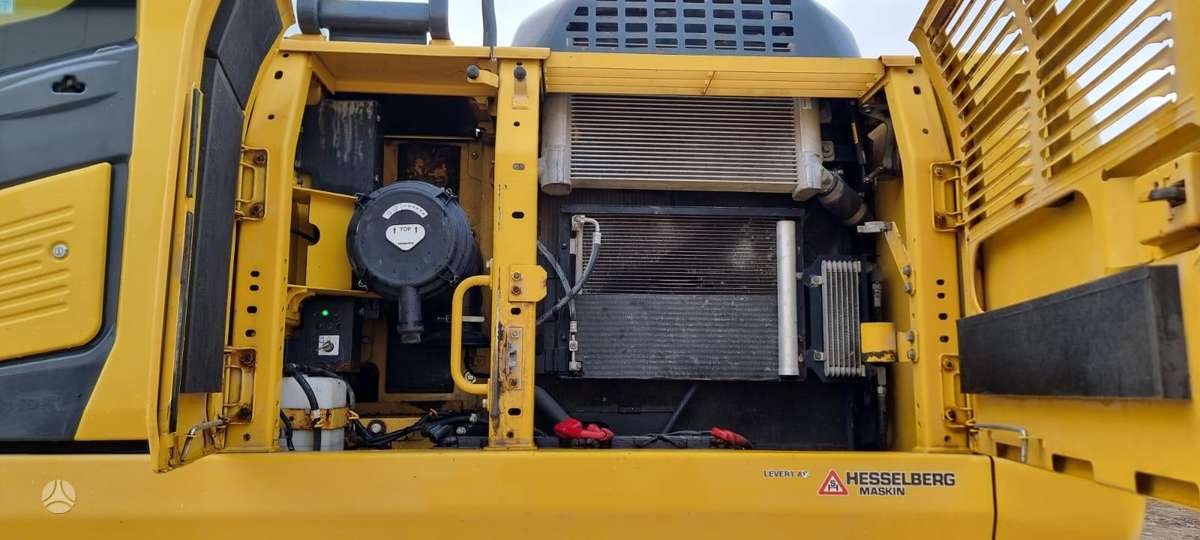 Komatsu PC290 LC-10, excavator