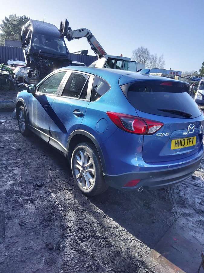 Mazda CX-5 dalimis. Auto is anglijos dalimis