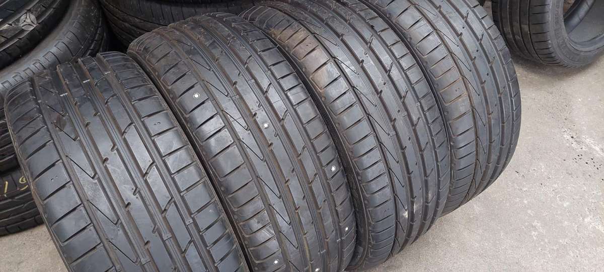 Hankook, vasarinės 215/45 R18