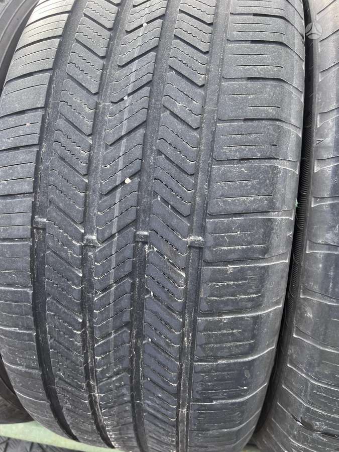Goodyear Eagle LS2, all-season 265/50 R19