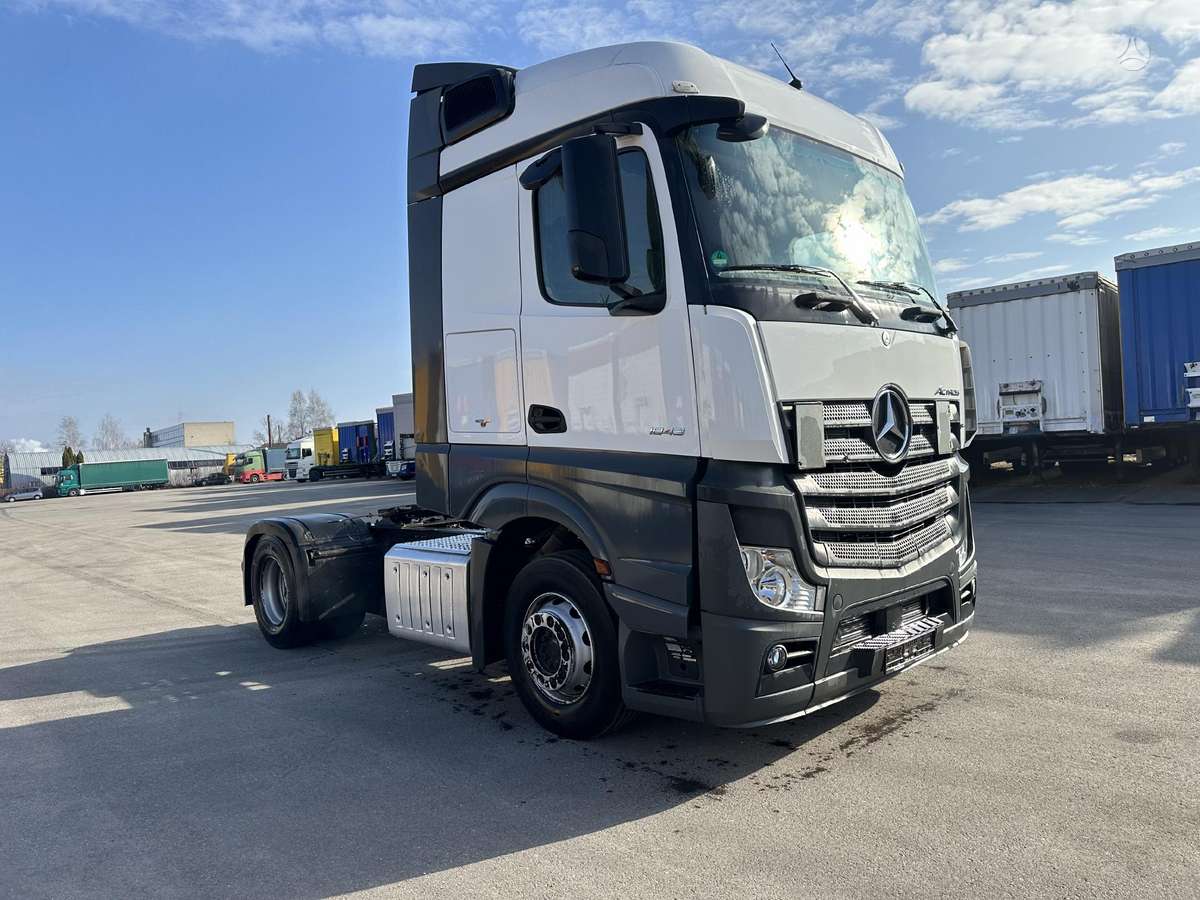 Mercedes-Benz ACTROS 1843, double sleeper