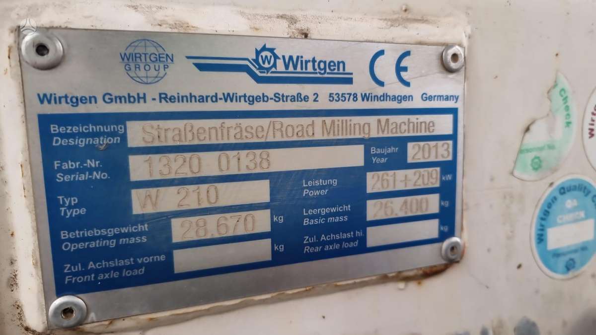 Wirtgen W210, kelių tiesimo mašinos
