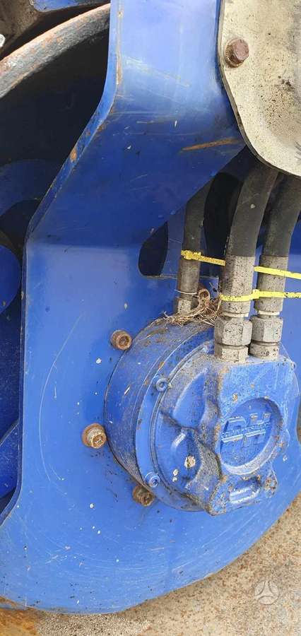 Hamm HD12VV, vibrator / compactor