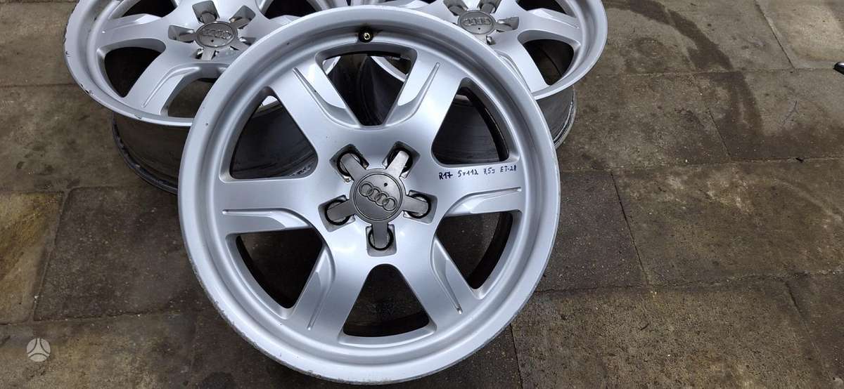 Audi A5, lengvojo lydinio, R17