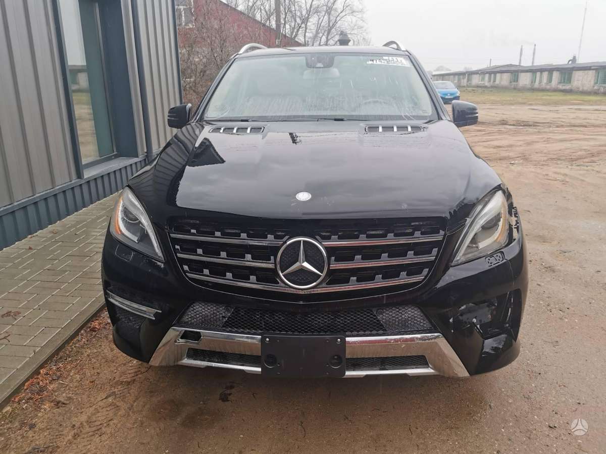 Mercedes-Benz ML550 по частям