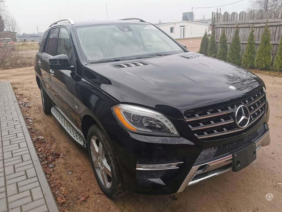 Mercedes-Benz ML550 по частям