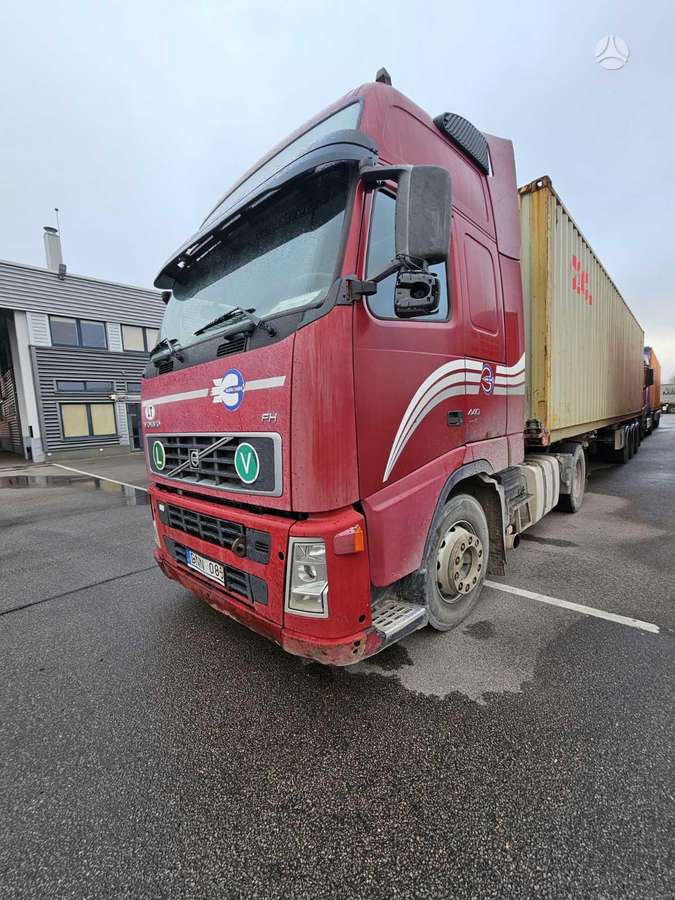 Volvo 440, 1 miegamoji vieta