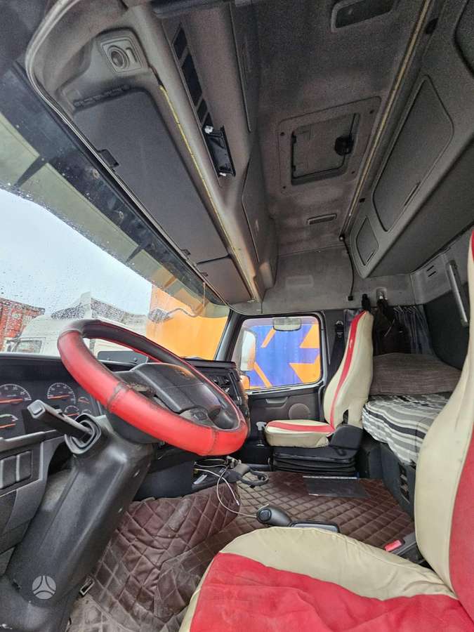 Volvo 420, 1 miegamoji vieta