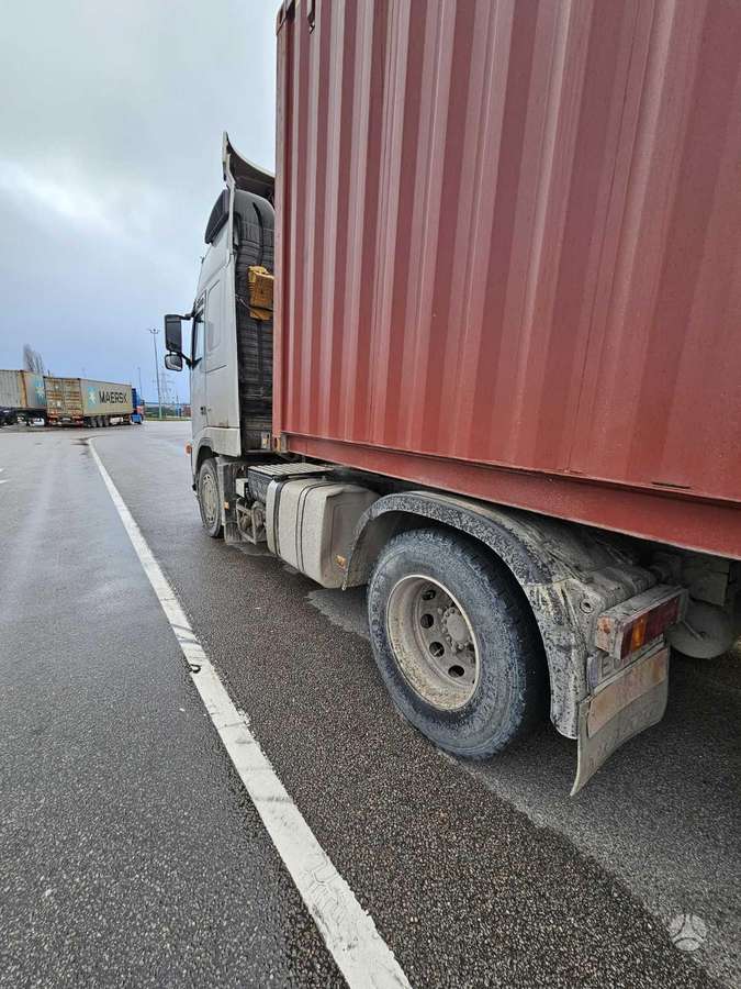 Volvo 420, 1 miegamoji vieta