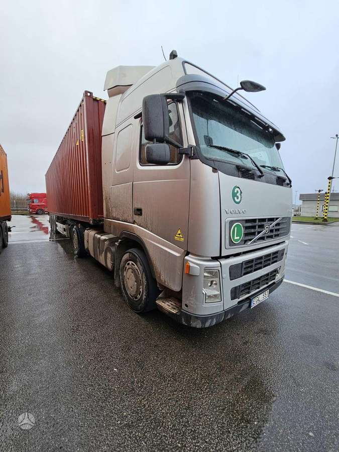 Volvo 420, 1 miegamoji vieta