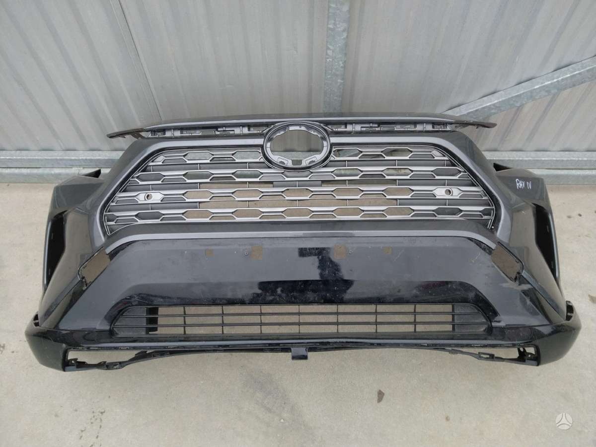 Toyota RAV4 бамперы (буфера)