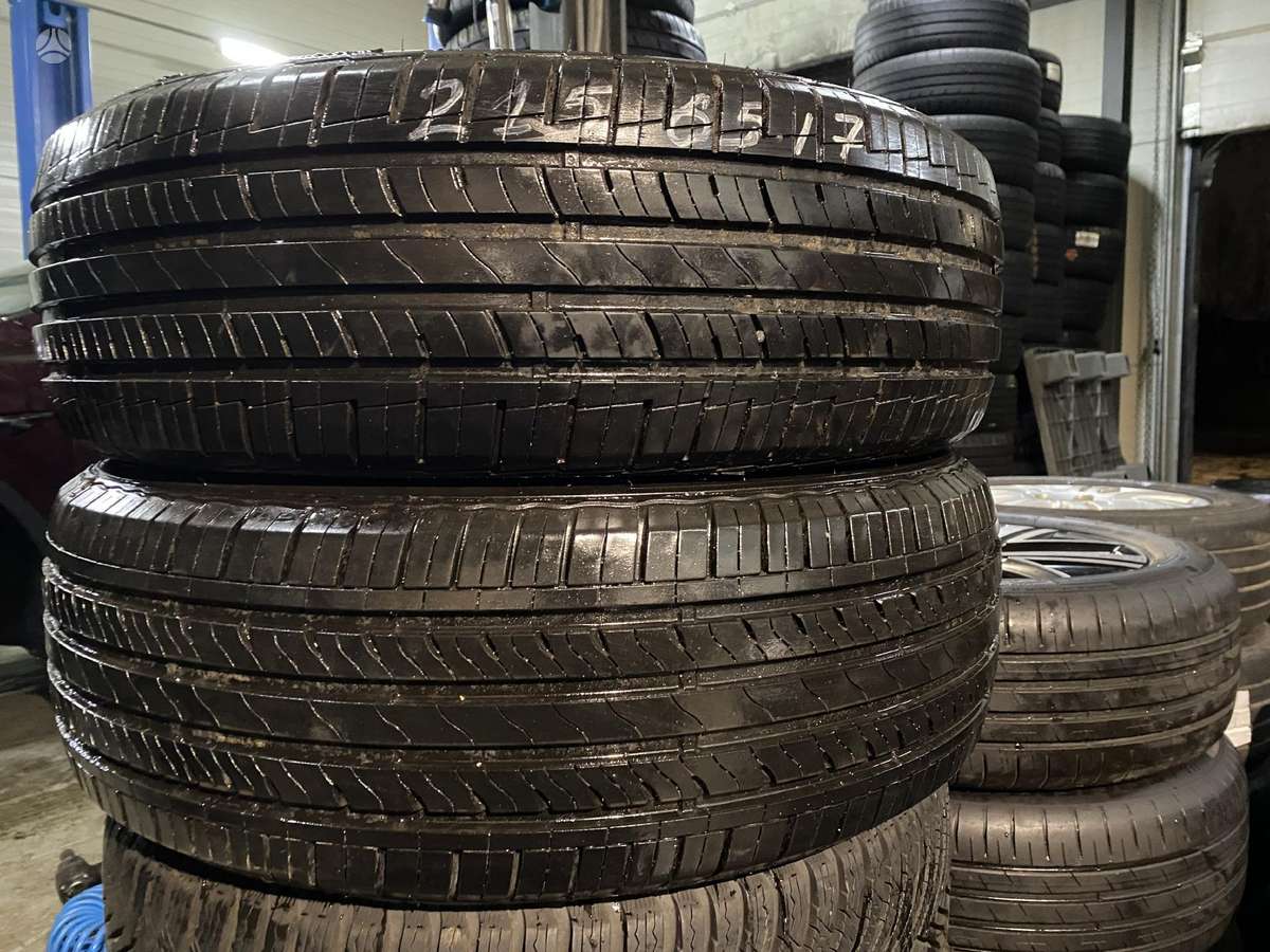 Mastercraft Stratus AS, summer 215/65 R17