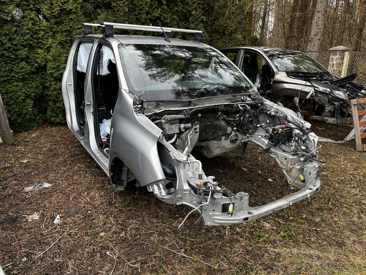Toyota Hilux детали кузова
