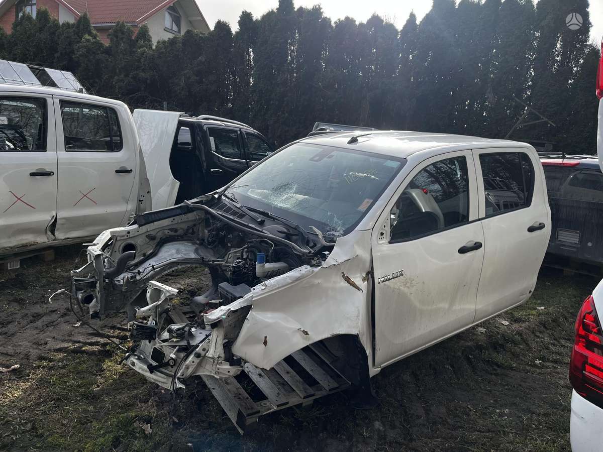 Toyota Hilux детали кузова