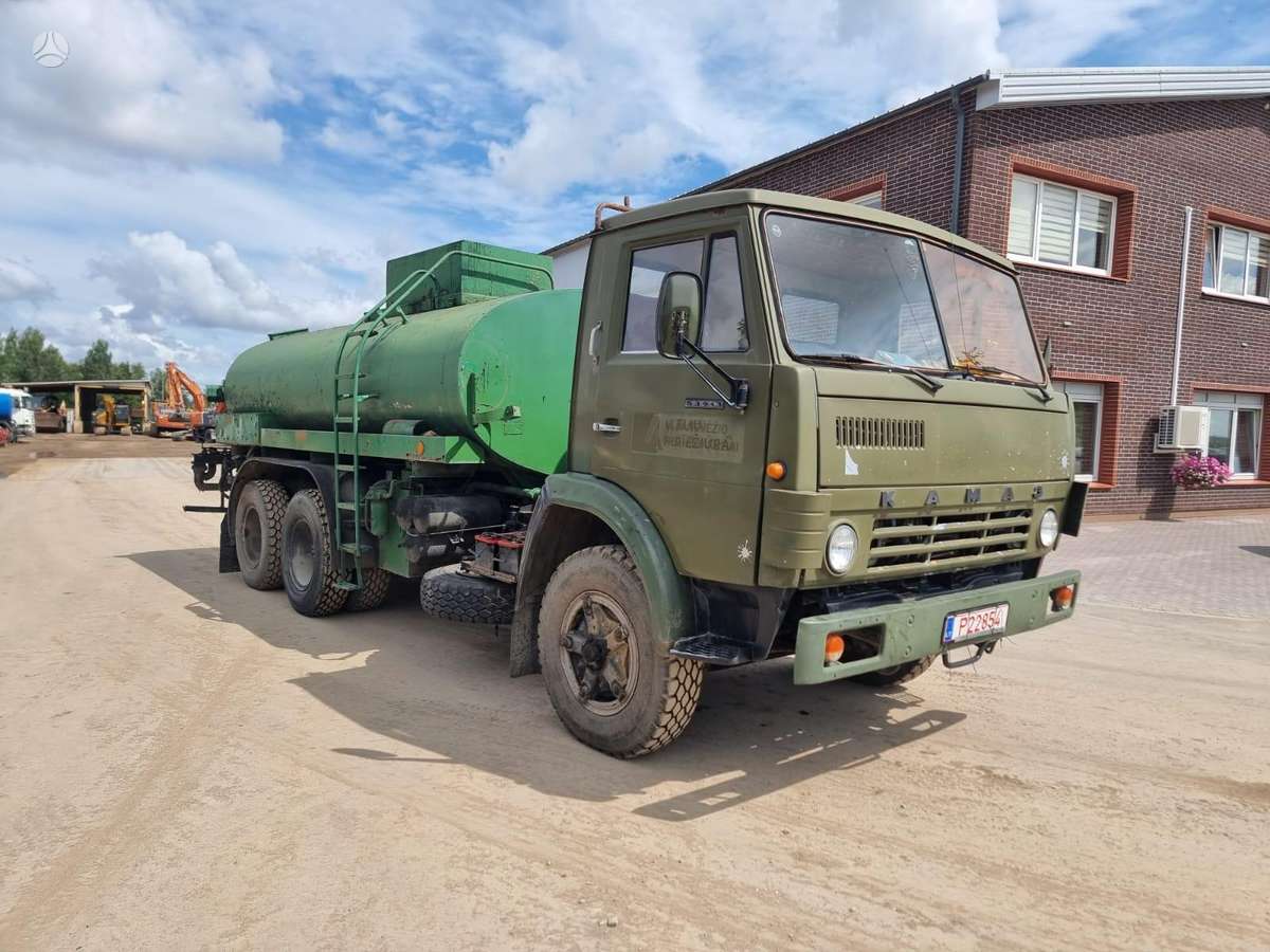 Kamaz 53211, kelių tiesimo mašinos