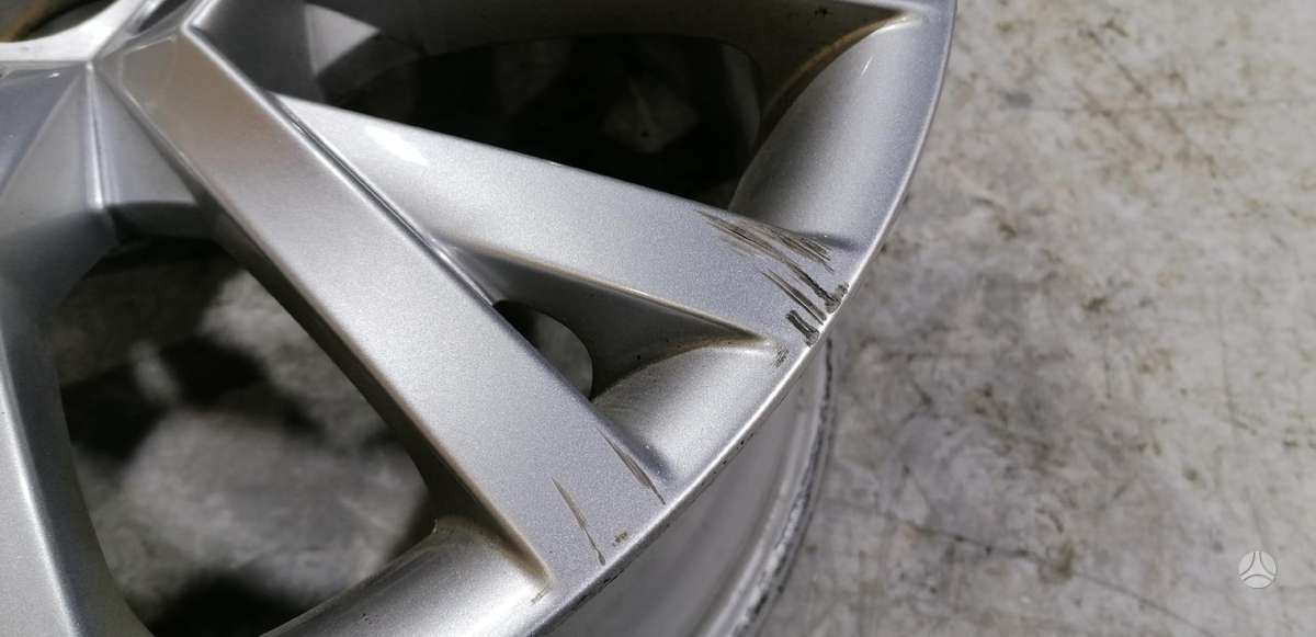 Skoda Superb, 3V0601025, Cen9333