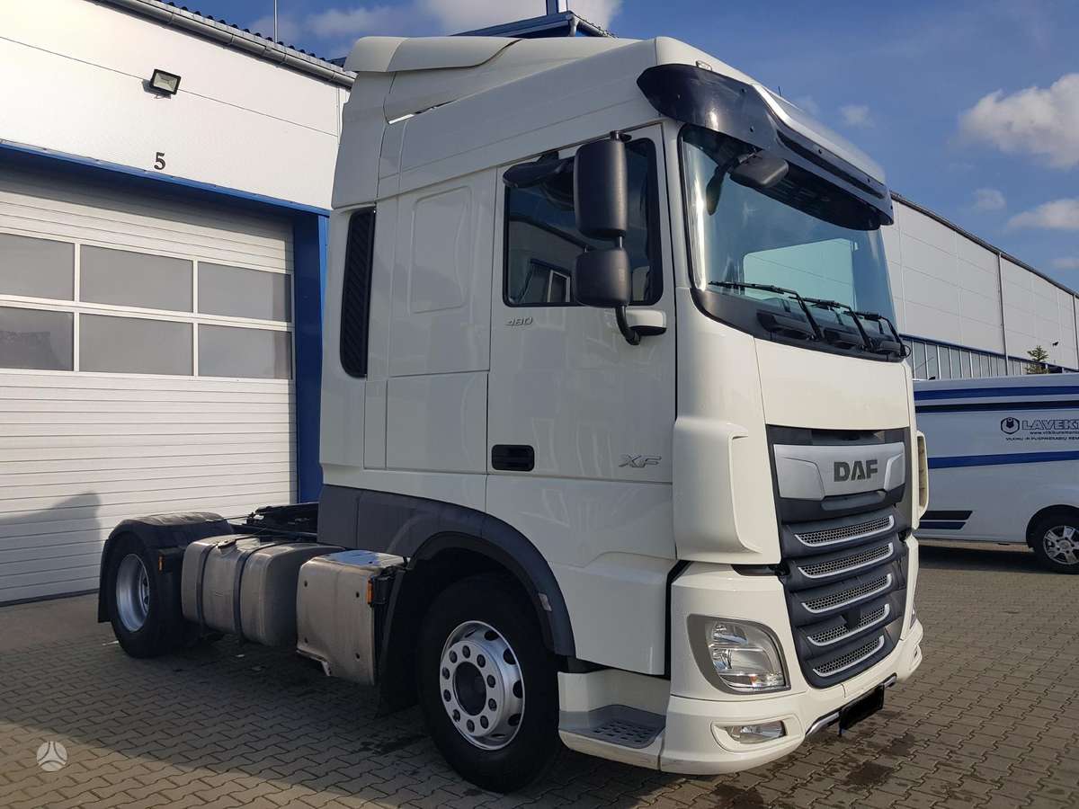 DAF XF106, semi-trailer trucks
