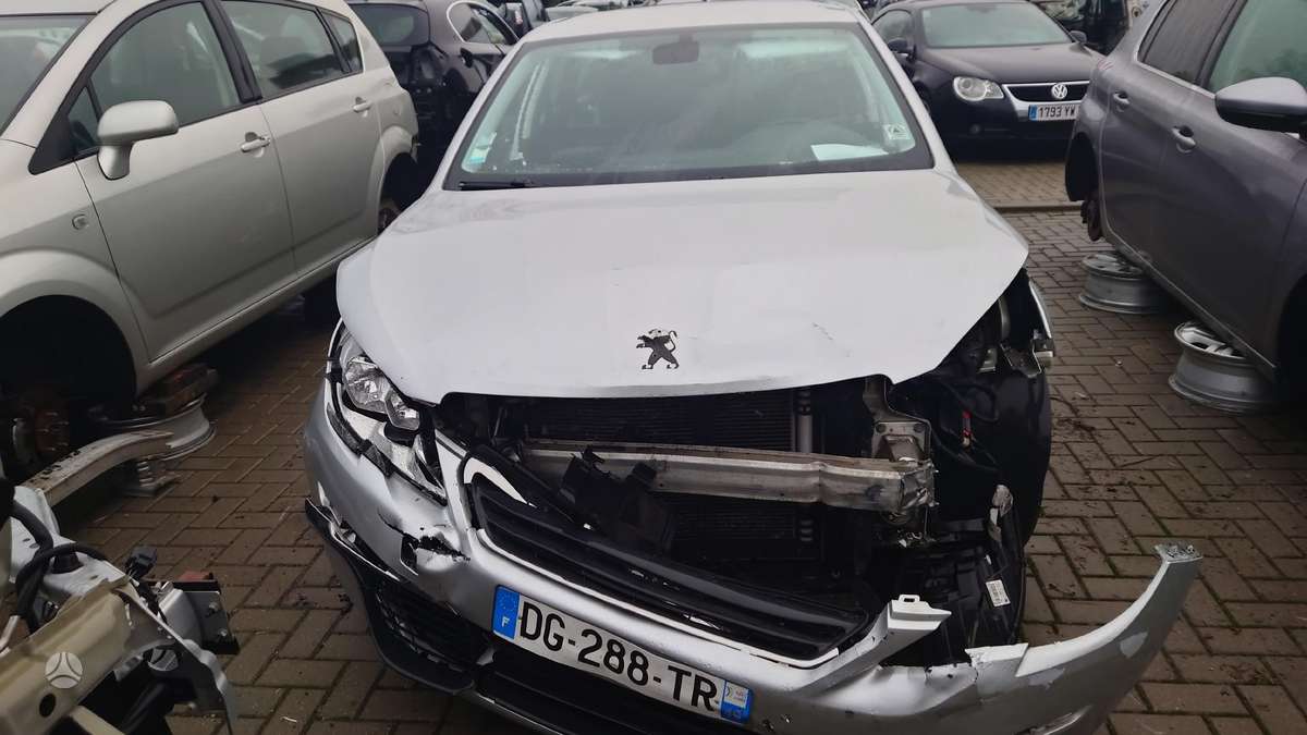 Peugeot 308 for parts
