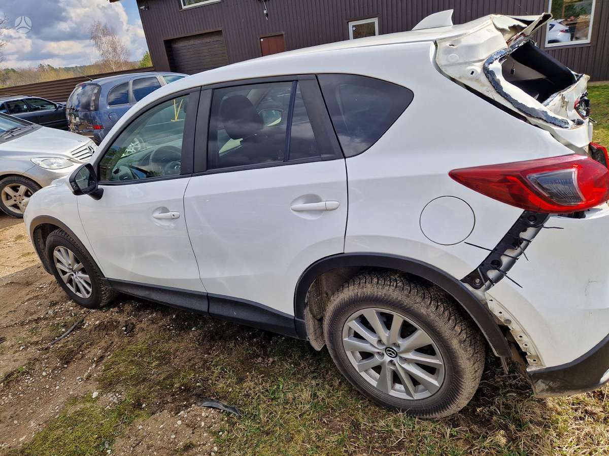 Mazda CX-5 dalimis