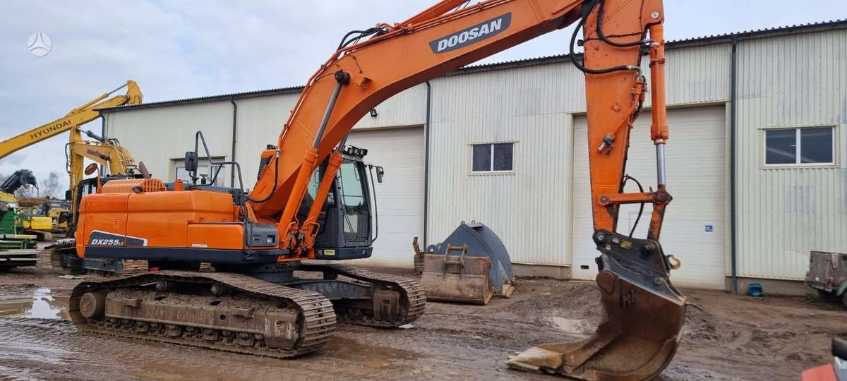 Doosan DX 255 LC-3, экскаваторы