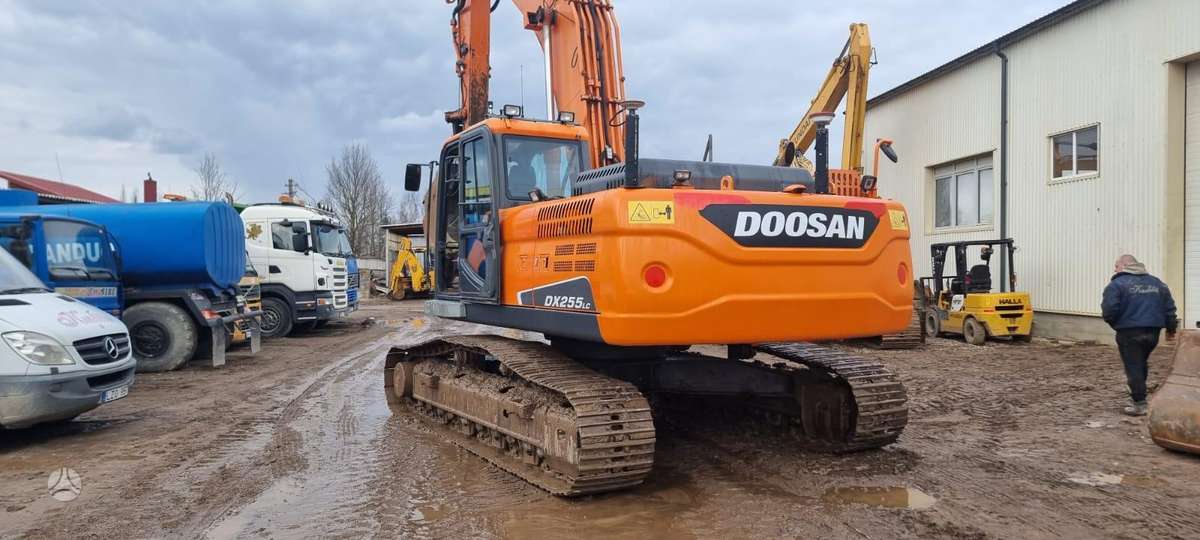 Doosan DX 255 LC-3, экскаваторы