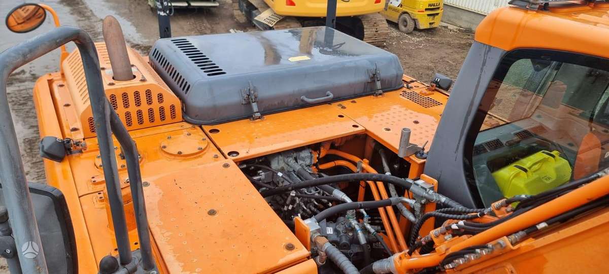 Doosan DX 255 LC-3, excavator