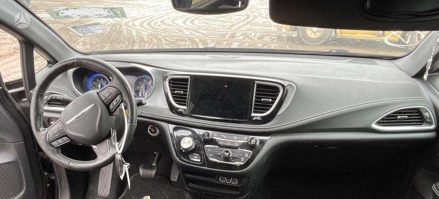 Chrysler Pacifica Pacifica s