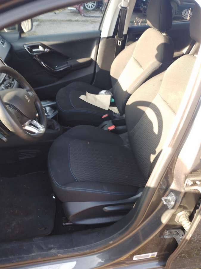 Peugeot 208 rezerves daļās