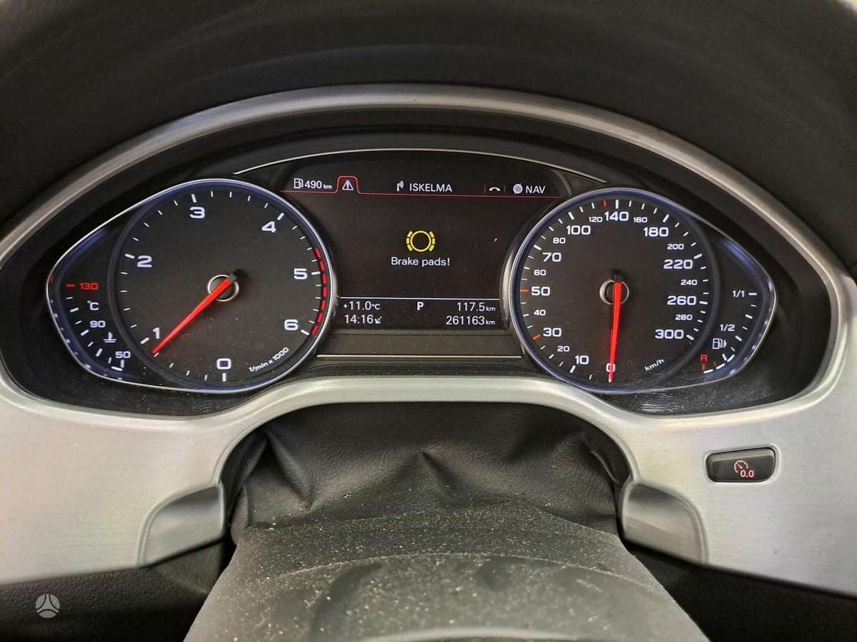Audi A8 for parts