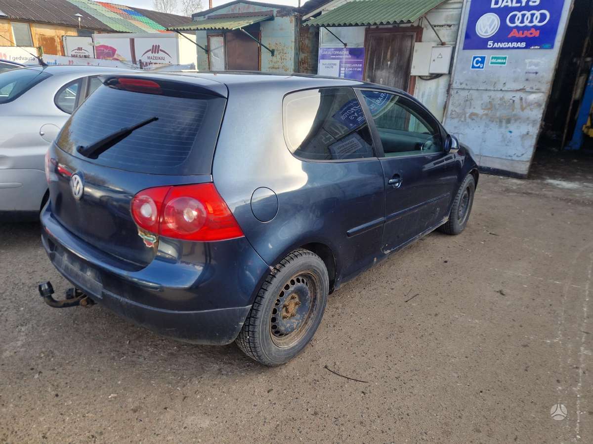 Volkswagen Golf Minsko pl 33a 5 angaras