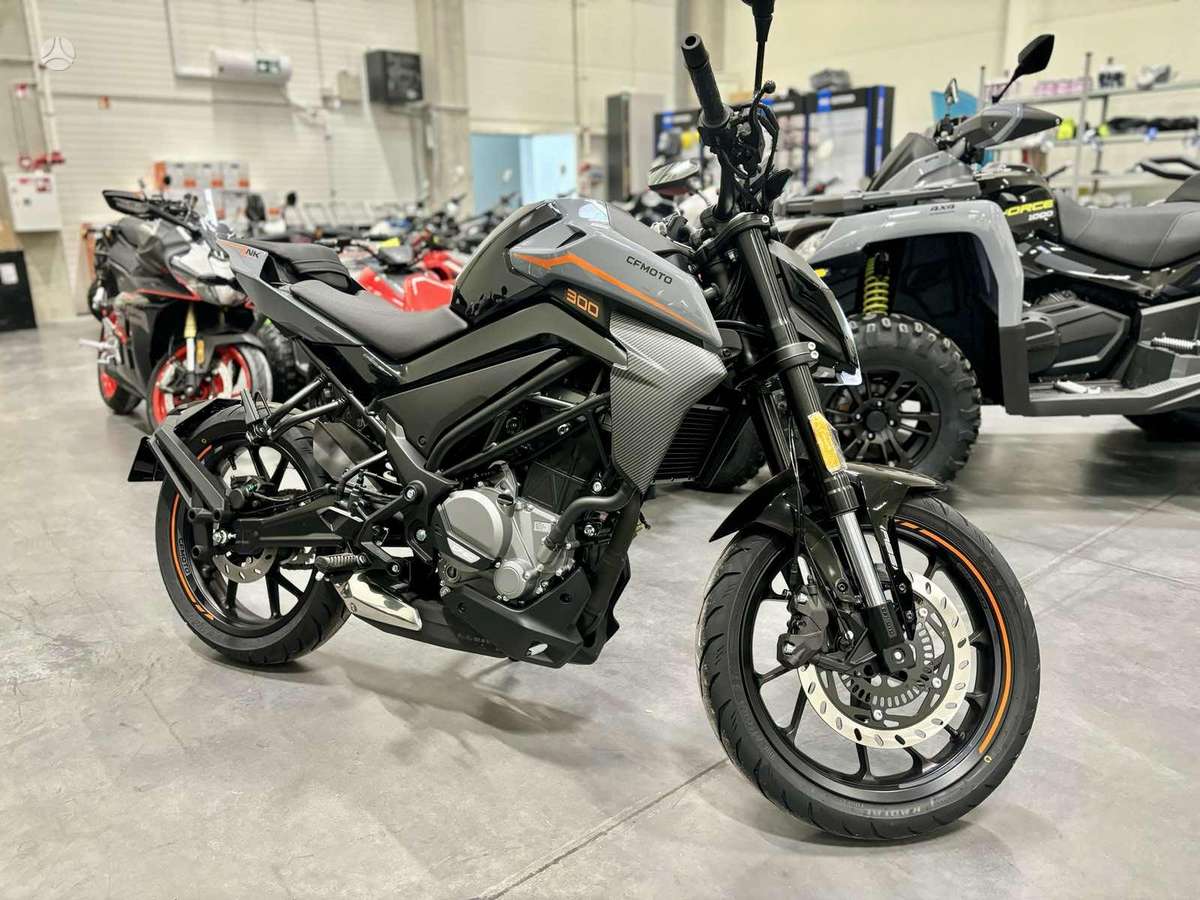 CFMOTO 300NK 293cc, street / classic