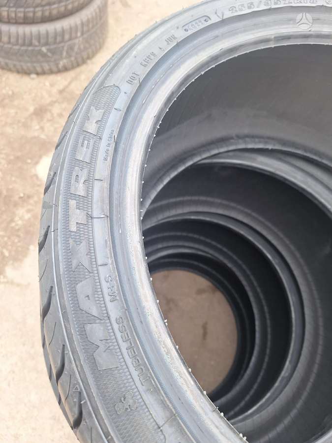 Maxtrek, летние 255/35 R18