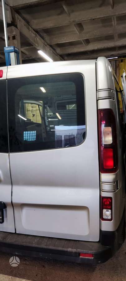Nissan NV300