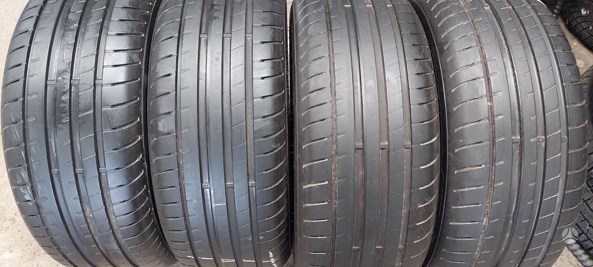 Goodyear, vasarinės 225/55 R17