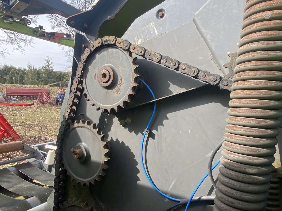 Claas 355, presai