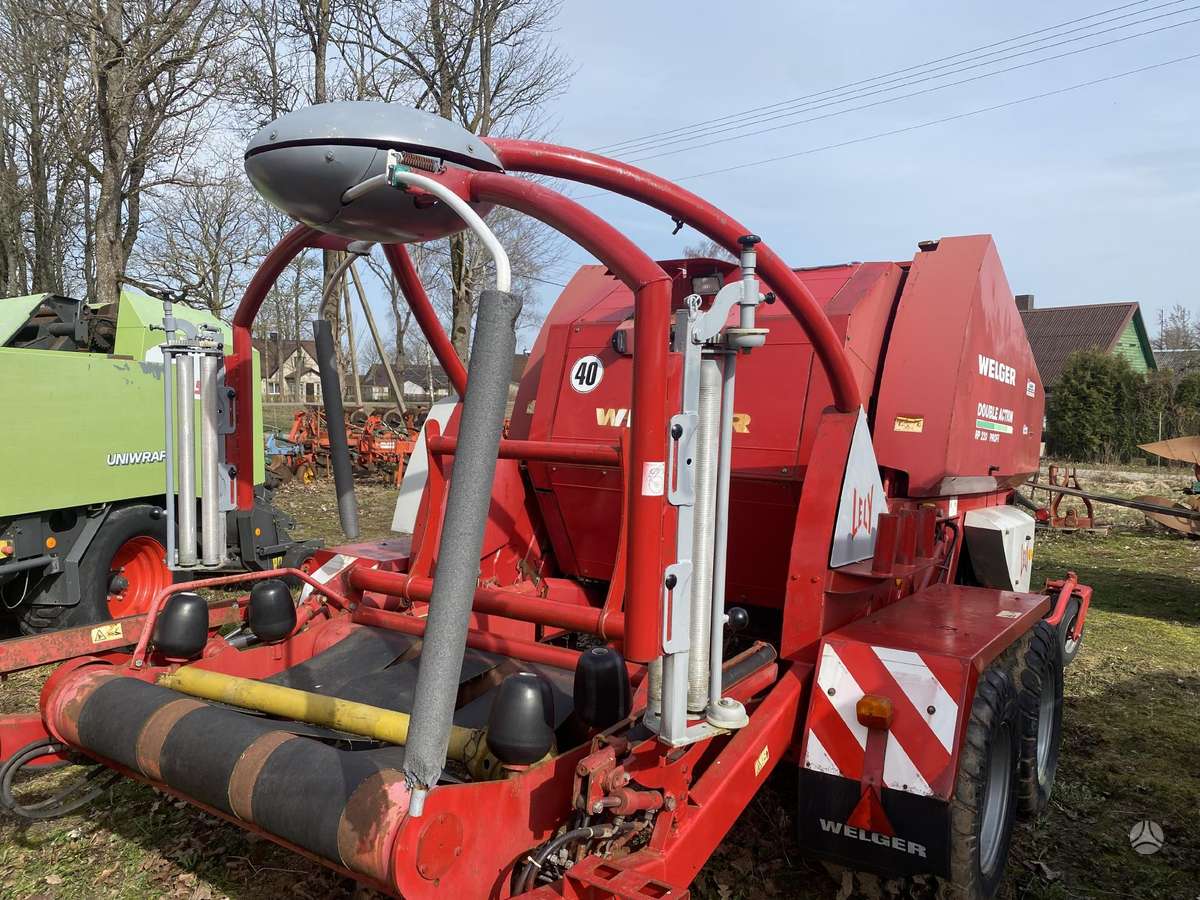 Claas 355, presai