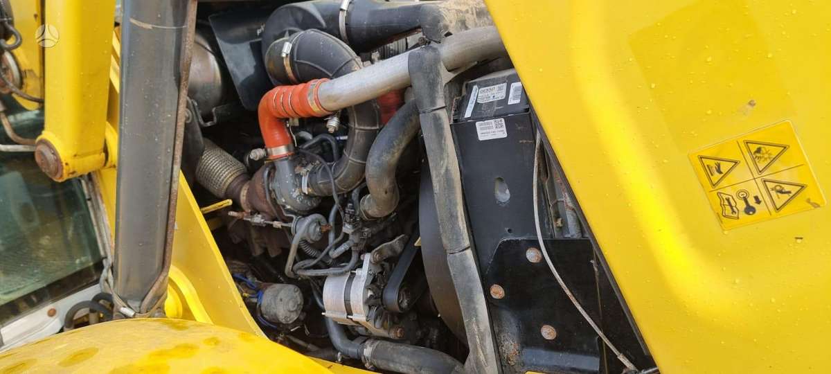 New Holland B115 C, excavator loader