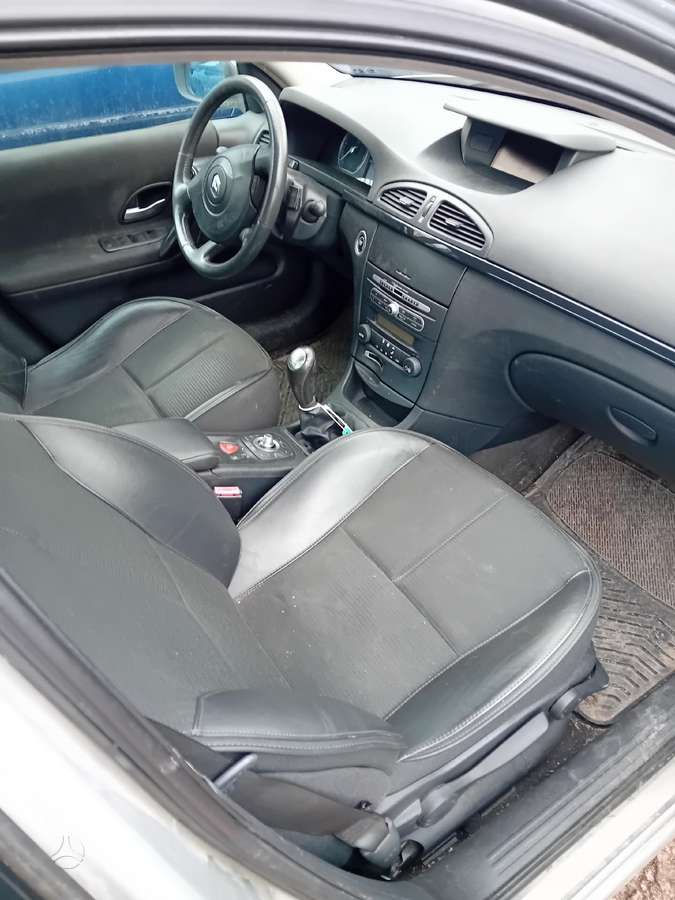Renault Laguna по частям