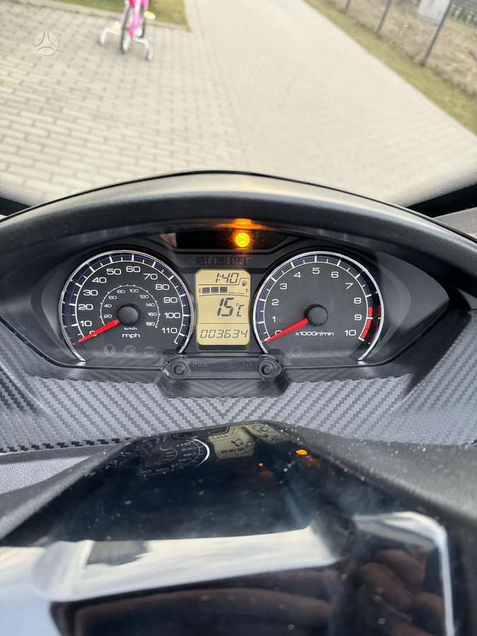 Suzuki Burgman, мотороллеры / мопеды